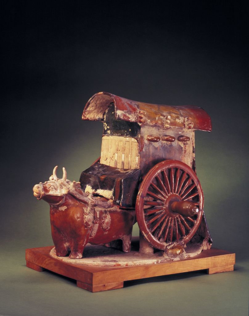 图片[1]-Pottery sauce yellow glaze ox cart-China Archive